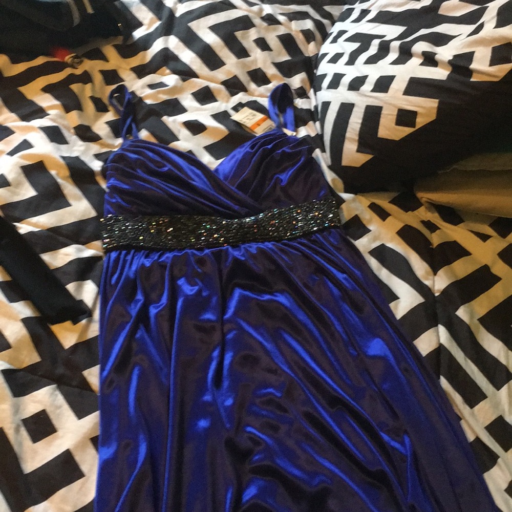 Gown dress